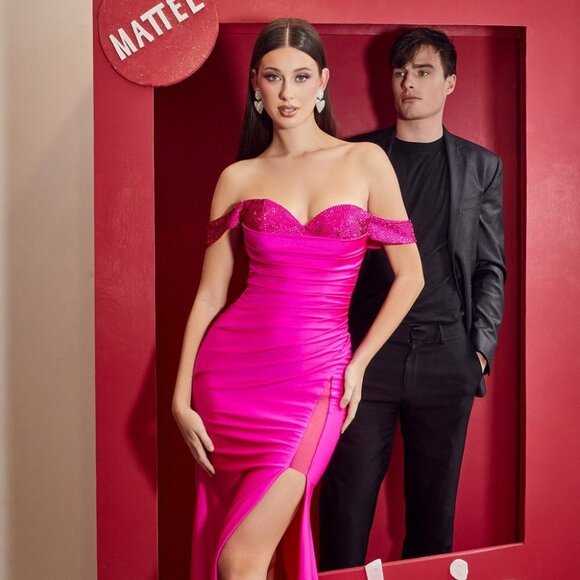 NEW OFF THE SHOULDER SLEEVELESS SHEATH GOWN WITH ZIPPER BACK & LEG SLIT CD CA110